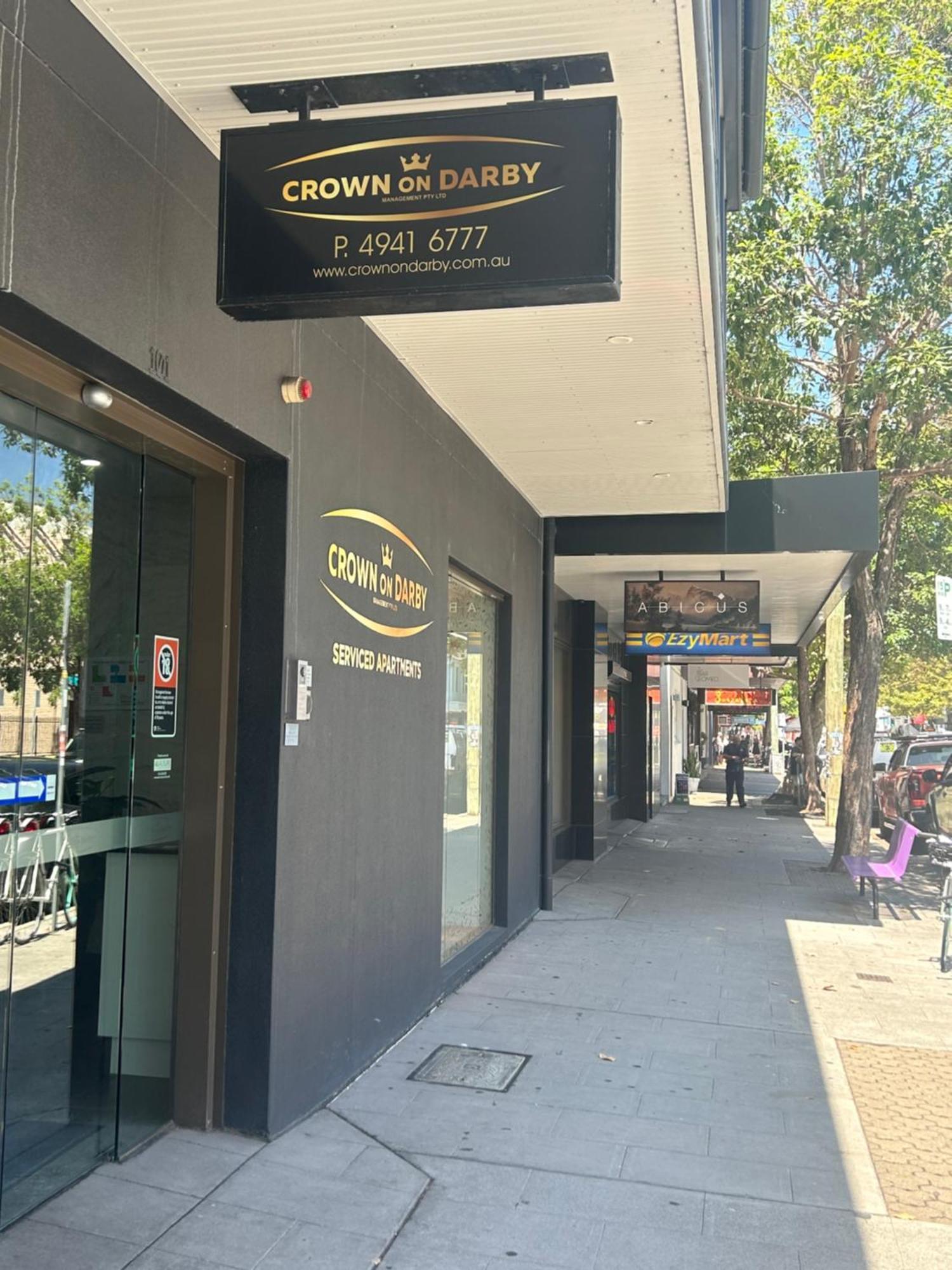 Crown On Darby Newcastle Aparthotel Exterior foto