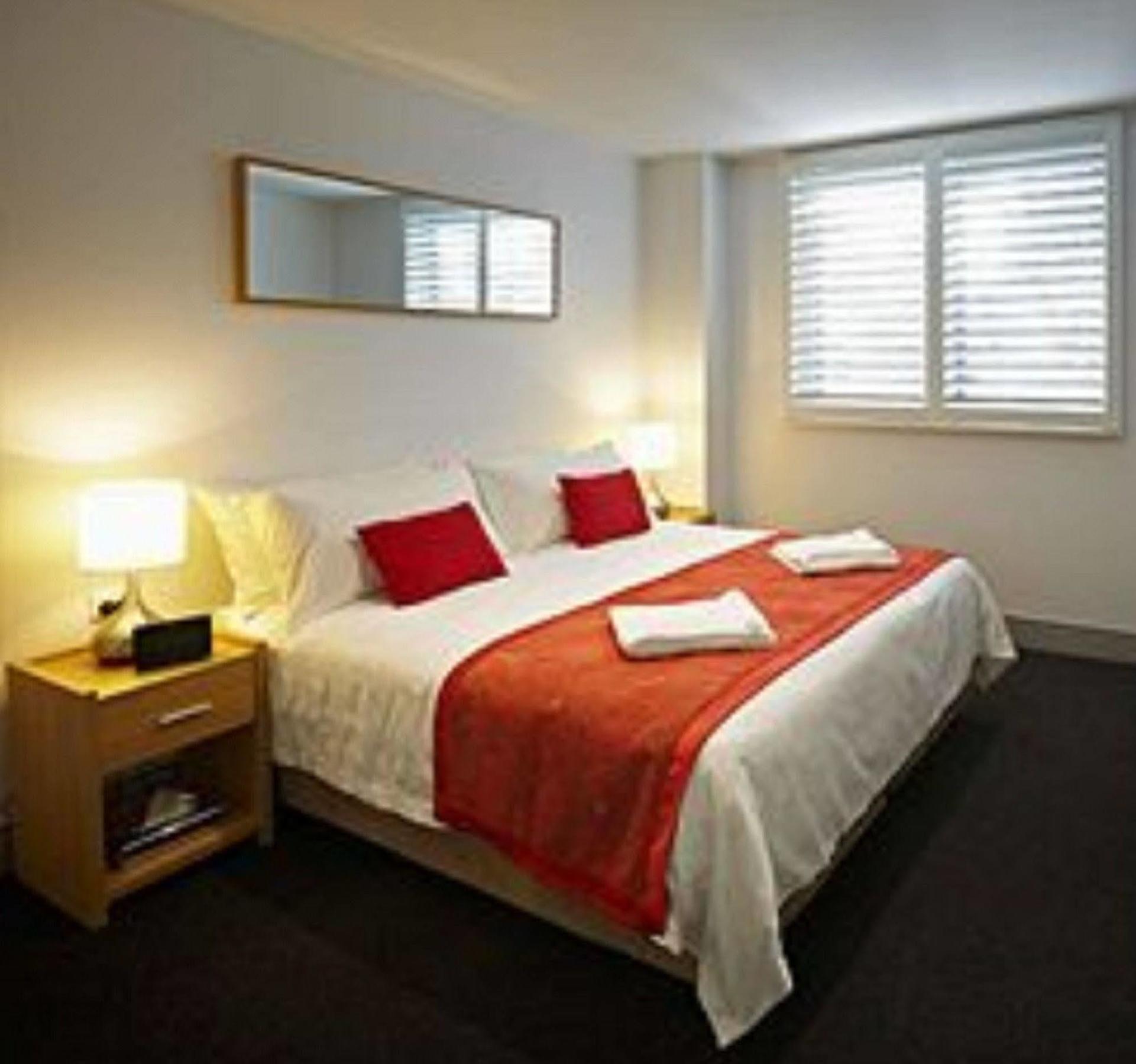 Crown On Darby Newcastle Aparthotel Exterior foto